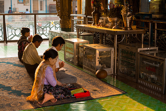 Sunrise Prayers Sule Pagoda Yangon