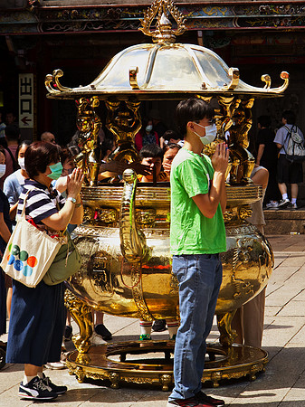 Longshan Temple, Taipei