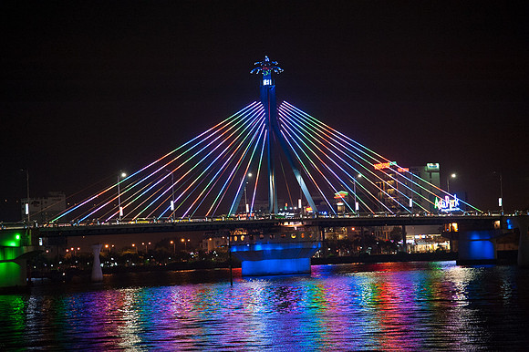 Song Han Bridge Da Nang