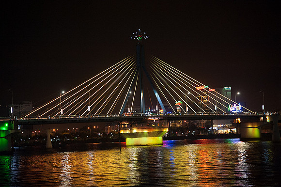 Song Han Bridge Da Nang